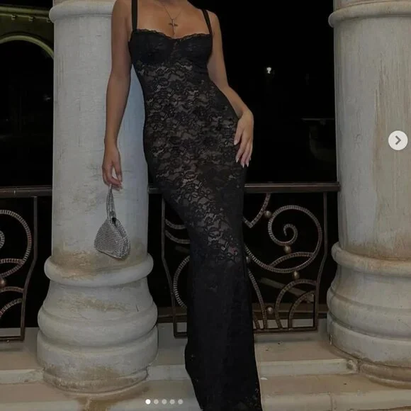 LACE MAXI DRESS (RUNAWAY THE LABEL) - Picture 2 of 2